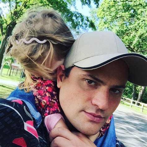 Kim riekenberg by marie schmidt. Rocco Stark: Das sagt er zu Kims neuem Liebesglück | InTouch