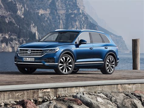 Check spelling or type a new query. Volkswagen Touareg (2019) - picture 5 of 243 - 1280x960