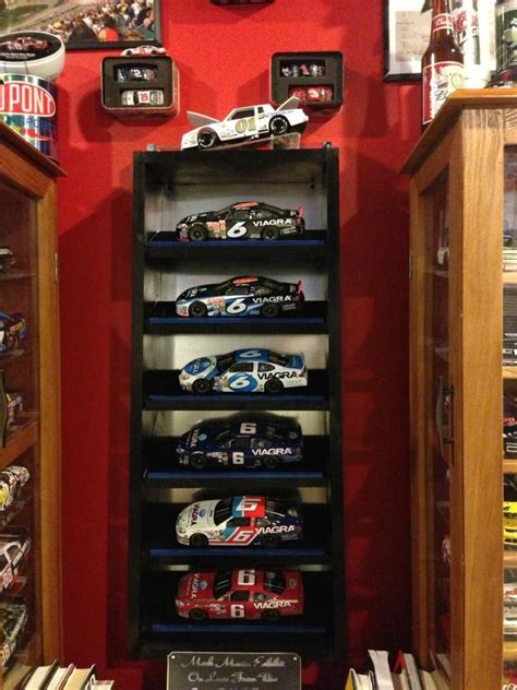 All carney diecast display cases come with these standard features & options: Custom 1/24th Scale Nascar Die-Cast Display. 7 Car Display ...