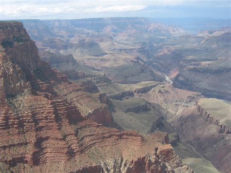 Para Um Salto No Grand Canyon