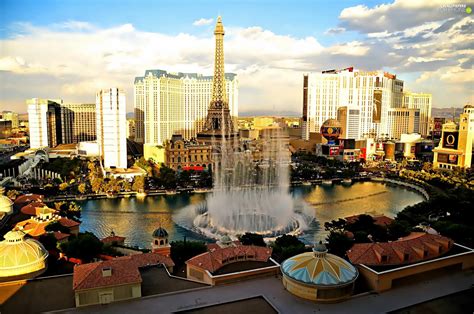 Las Vegas Town Fountain Panorama For Phone Wallpapers 1920x1275