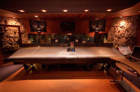 10 Best Recording Studios In Los Angeles 2023