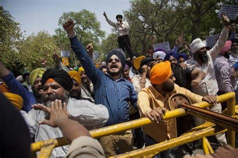Sikhs Protest In Delhi Pics