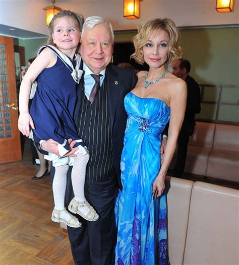 Марина зудина и константин хабенский в спектакле «утиная охота» марина зудина и михаил пореченков в спектакле «трамвай «желание» марина зудина и олег табаков в спектакле «чайка» Марина Зудина пообещала вечно любить Олега Табакова