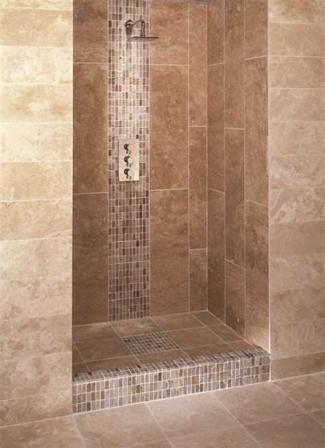 Great Example Of A Waterfall Effect With Glass Notice Glass Mosaic