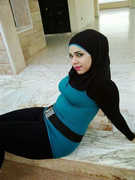 Beautiful Arab Girls In Scarf الفتيات العربيات الجميلة في وشاح 78