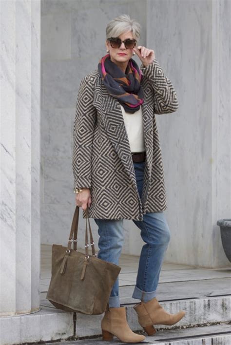 The 5 Best Fashion Blogs for Women Over 50
