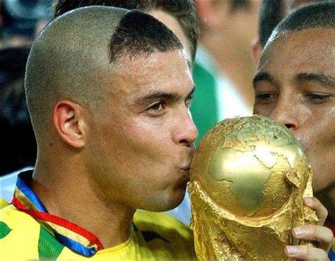 Biografi Ronaldo Brazil Biografi Dan Sejarah