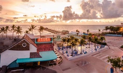 The 7 Best Beach Bars In Fort Lauderdale 2023
