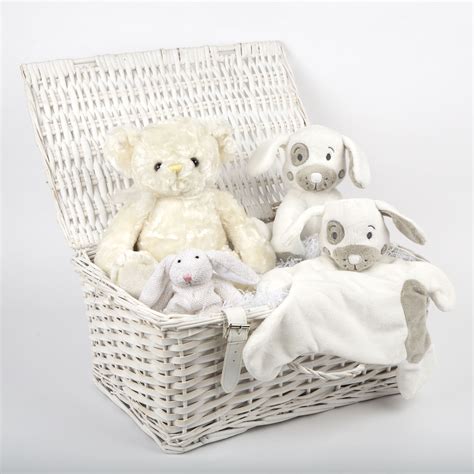 Cuddle Bundle Baby Hamper - £40.00: A new Baby has arrived! What better way to welcome this 
