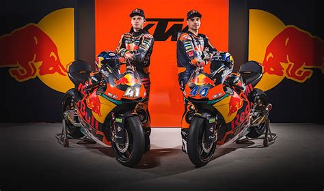 If motorcycles are also known as hogs, this particular bike should be known as a bul. This Is Red Bull KTM's New MotoGP Motorcycle In Final Form ...