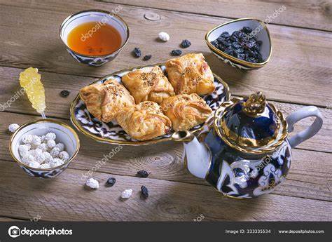 Традиционные Узбекские Сладости Сушеный Абрикос Рохат Турецкий Картинка - Традиционные Узбекские Сладости Сушеный Абрикос Рохат Турецкий