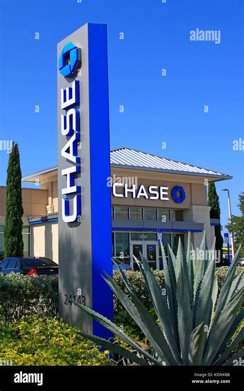 Chase Bank Branch Hi Res Stock Photography And Images Alamy