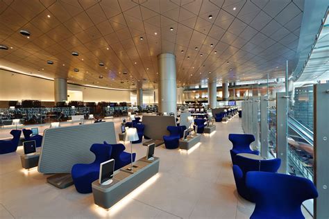 How to get into first class airport lounges without a ...