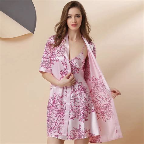 New 2016 Women Robe Sets Emulation Silk Flower Embroidery Lace Nightgown V Neck Twinset