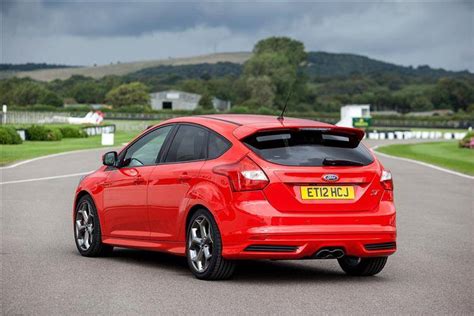 I go over a few things i have noticed and enjoy. Ford Focus ST (2012 - 2014) used car review | Car review ...