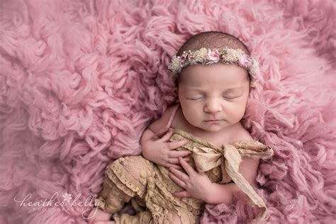 Brookfield Newborn Photos Chloe 9 Days Ct Newborn Photography