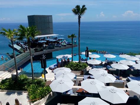 Furthermore, omnia bali is one of the newest and most popular dayclub in uluwatu bali. Omnia Bali Day Club (Uluwatu, Indonesia) - Review