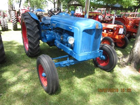 Beautiful looking 1954 Fordson Major | Ford tractors, Tractors, Ford