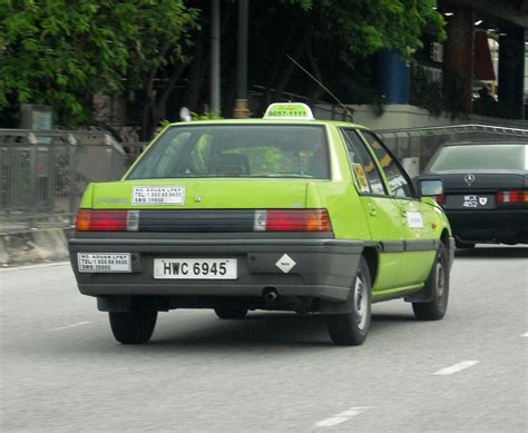 Opening your account for the first time: Ein Neues Leben in Malaysia.: Taxifahrer machen Kuala ...