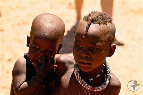 Tribo Himba Curiosidades Da Namíbia Em Algum Lugar Do Mundo