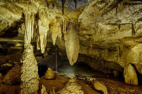 Premium Photo Beautiful Cave With Stalactites