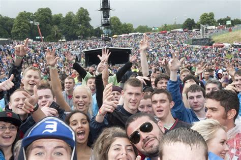 Eminem Keeps To Himself But Irish Fans Thrilled With Slane Concert Irish Independent