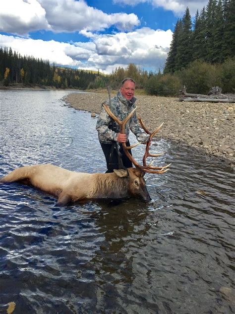 Trophy Elk Hunting In Alberta Smoky River Outfitting