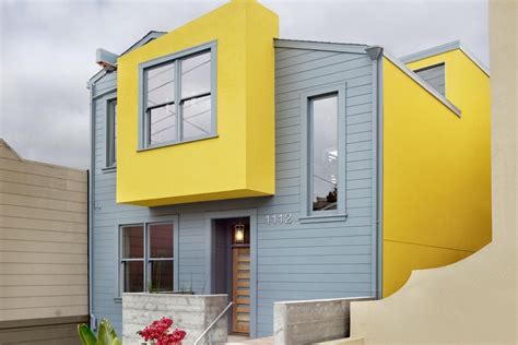 Perpaduan warna ini dapat menciptakan variasi yang membuat rumahmu terlihat makin cantik. Tips Memilih Warna Cat Rumah Minimalis yang Bagus dan ...