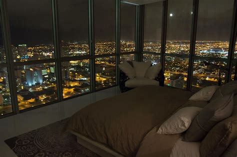 Penthouse Bedroom With A Wow View Dream Rooms Apartment View