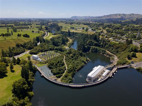 Lake Karapiro Dam And Power Station Waikato Region Rnewzealand