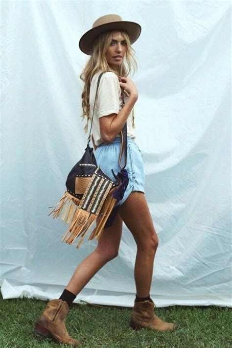 Top 10 Essentials For A Music Festival Outfit In 2019 Rodeo Outfits