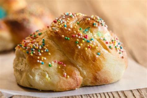 Apart from that we have listed out a few more vegetarian french recipes too which are a. Traditional Italian Easter Bread | Italian easter bread ...