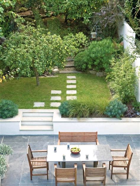 Make The Most Of Your Long And Narrow Backyard With These Creative
