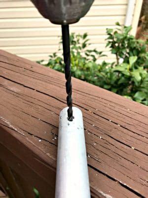 This was made with copper pipe, some 1×4's, a terra cotta platter and a little glue and rope! DIY Bird Feeder Pole for Under $5 | Diy bird feeder, Bird ...