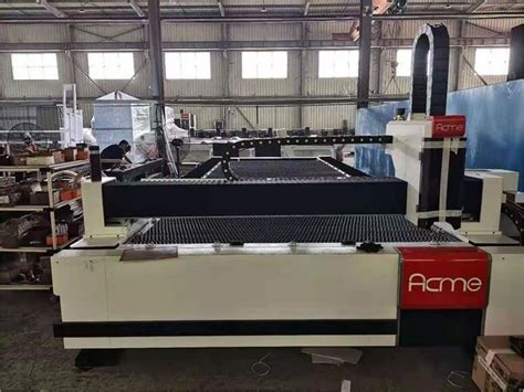 China Metal Sheet Laser Cutting Machine 1 6kw Laser Power Suppliers