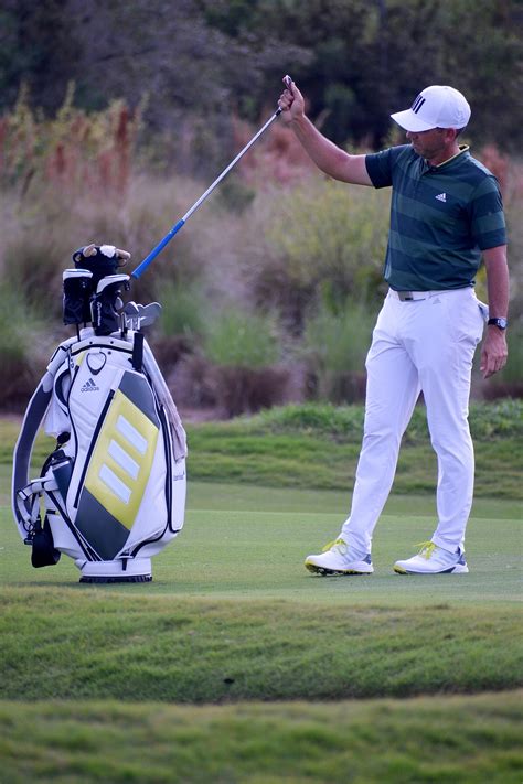 Your Observer Photo Sergio Garcia Throws His Club Into His Golf Bag