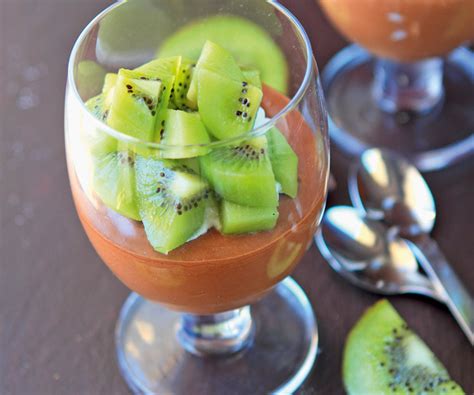 Distribute mousse into 3 cups and chill for at least 3 hours, ideally overnight. Gourmet dessert recipe: Chocolate mousse and kiwi