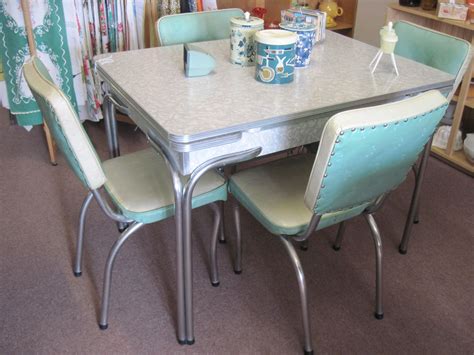 Mid Century Gray Cracked Ice Table And Chairs Retro Kitchen Tables