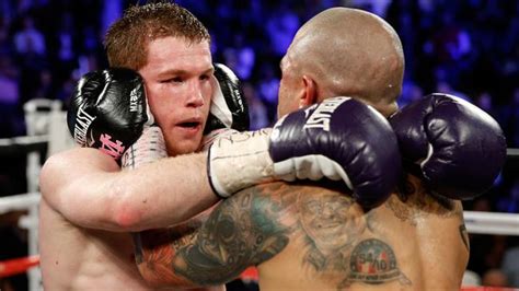 Canelo Alvarez Beats Miguel Cotto In Wbc Middleweight Title Fight