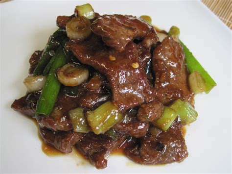 Mongolian beef is a chinese dish that most chinese people don't even know about. dukan diet recipe Mongolian Beef