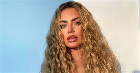 Love Island Beauty Megan Barton Hanson Urges Fans To Experiment With