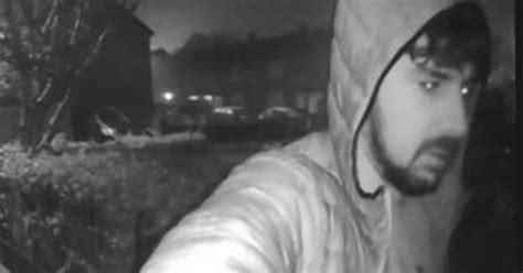 Police Issue Appeal To Find Man Wanted For Rochdale Attempted Burglary Manchester Evening News
