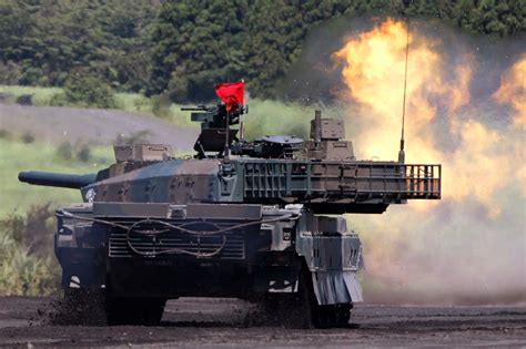 Jgsdf Type 10 Hitomaru Firing Its 120mm Smoothbore On Live Fire