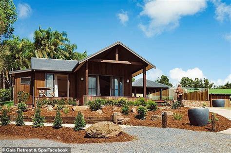 Inside The 67m Southern Californian Ranch Where Olivia Newton John