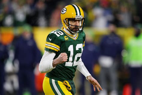 The star quarterback has indicated to people close to him that he does plan to play for gb this season, nfl network's ian rapoport reported on. Packers news: Aaron Rodgers didn't consider opting out of ...