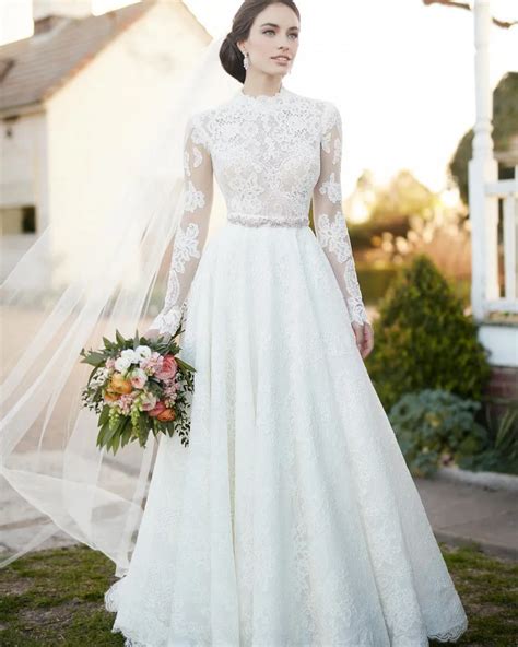 Elegant Lace A Line Wedding Dresses High Neck Long Sleeve Bridal Gown