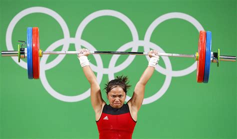 Born february 20, 1991) is a filipino weightlifter and airwoman. Hidilyn Diaz nabs silver, first PH Olympic medal in 20 years