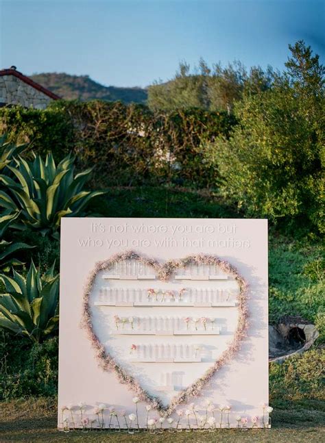 25 Valentines Day Wedding Ideas To Send Your Heart Aflutter