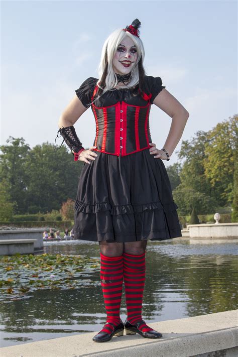 Gothic Doll Clown Gothic Dolls Fashion Style
